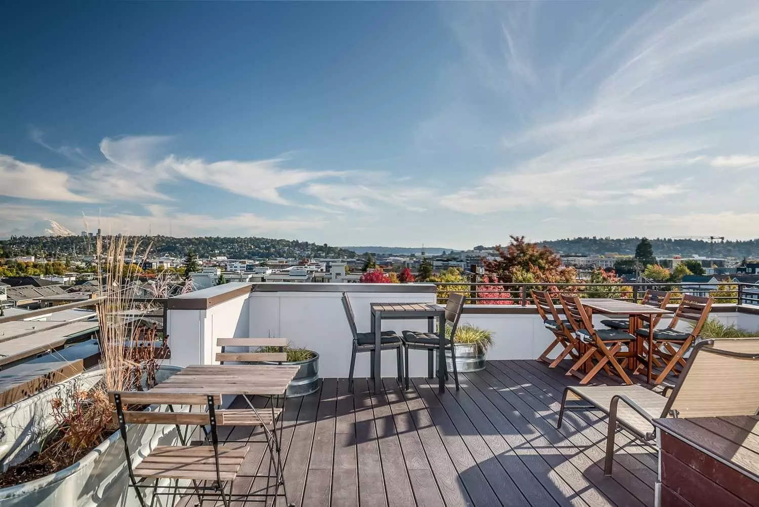 https://vitalityapartments.com/wp-content/uploads/2023/04/View-Rooftop-01.jpg
